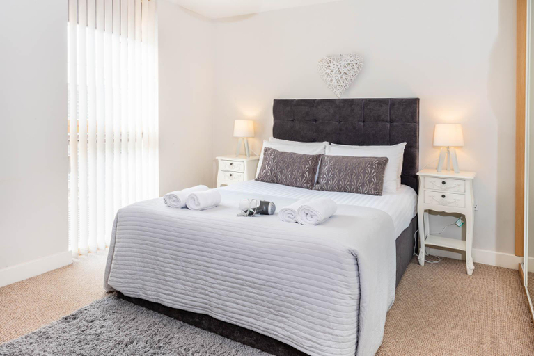 Bedroom 2, City Stay - Vizion Garden Apartments, Milton Keynes
