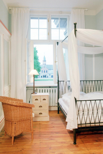 Bedroom 4, Jagdschloss-Bellin, Rostock