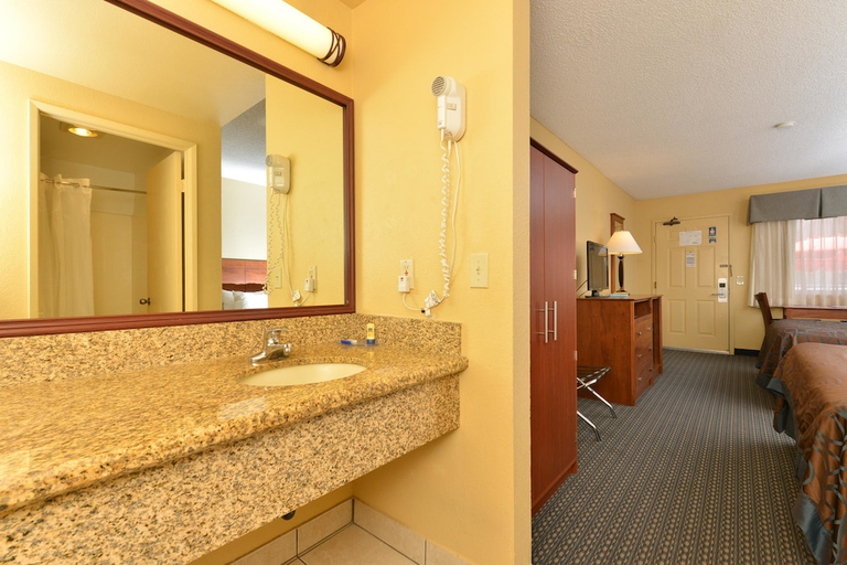 Bathroom 4, Best Western Santee Lodge, San Diego