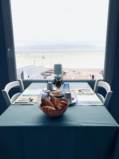 Food & Drinks 5, Hotel La Sirene, Seine-Maritime