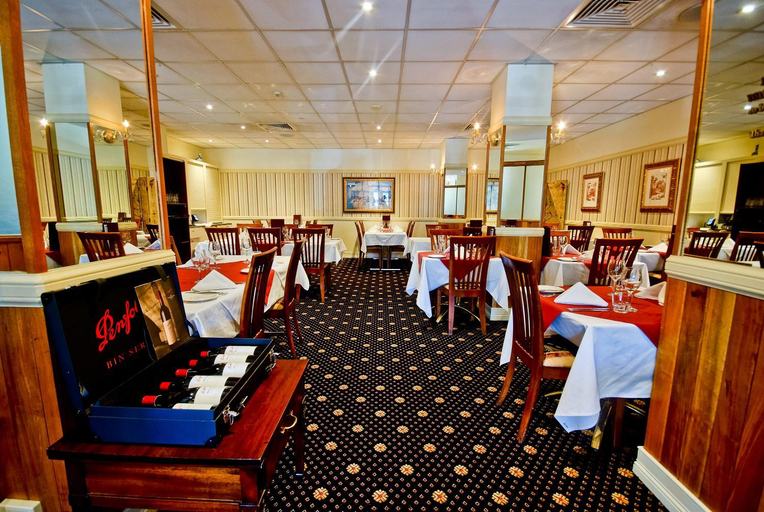 Food & Drinks 3, Redearth Boutique Hotel, Mount Isa