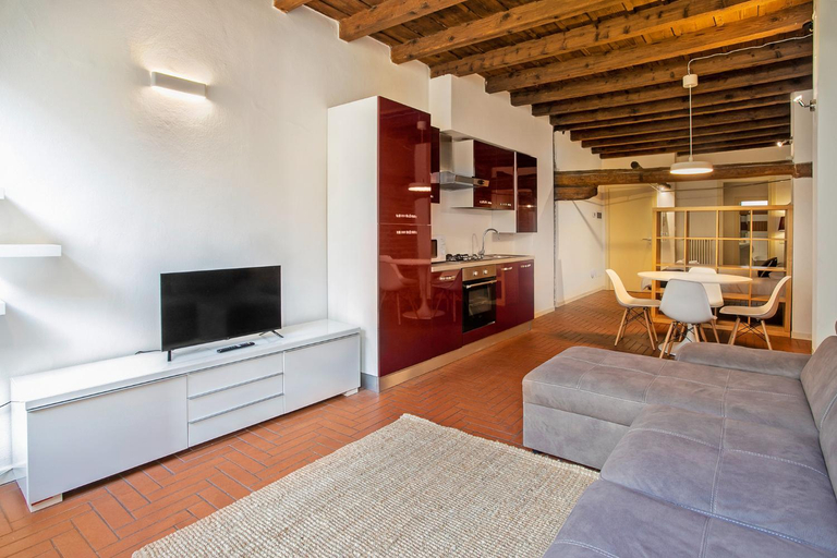 Others 3, La Maison, Bergamo