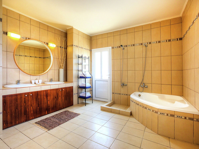 Bathroom, Villa in Epano Sisi Near Milatos Beach, Crete