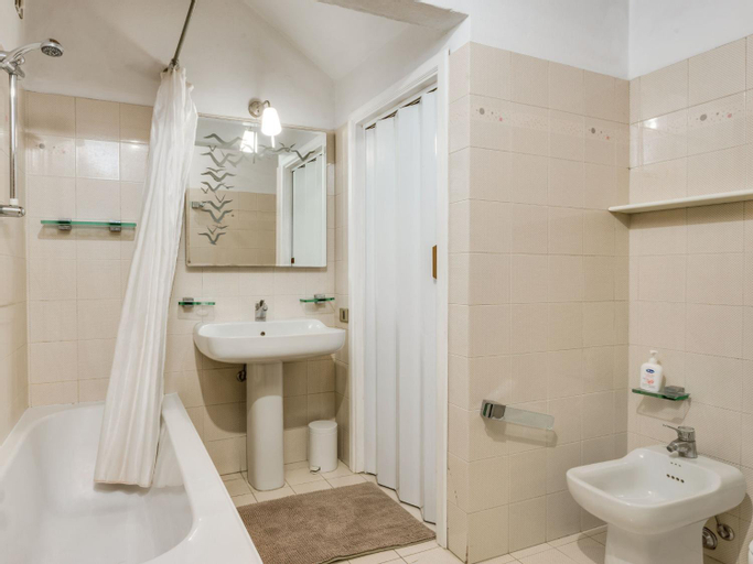 Bedroom 3, Holiday Home Il Colombaino by Interhome, Florence