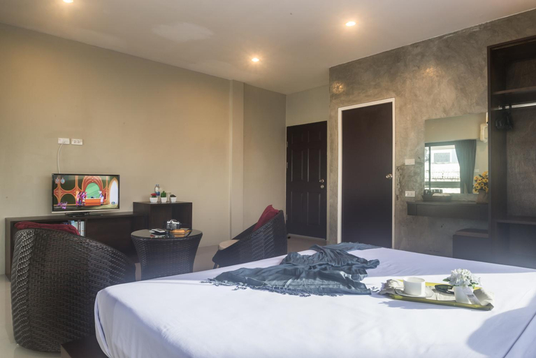 Bedroom 8