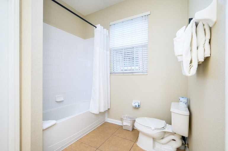 Bathroom 5, EOM Beautiful Deluxe Condo, Vista Cay - 3023, Orange