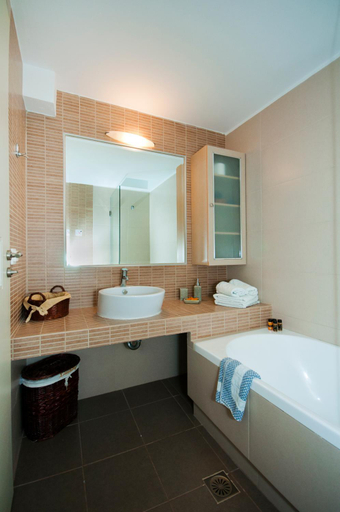 Bathroom 4, Anna Plakias Apartments, Crete
