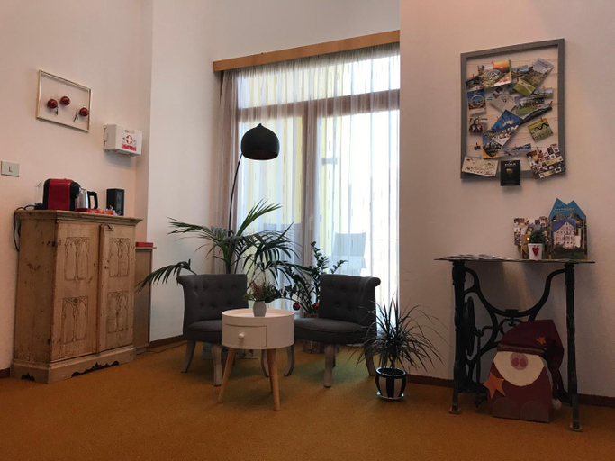 Food & Drinks 5, Haus Lasaun, Bolzano