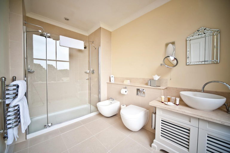 Bathroom 4, Champneys Tring Hotel, Hertfordshire