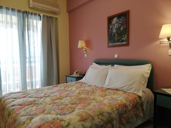 Bedroom, アンブラキア ホテル, West Greece