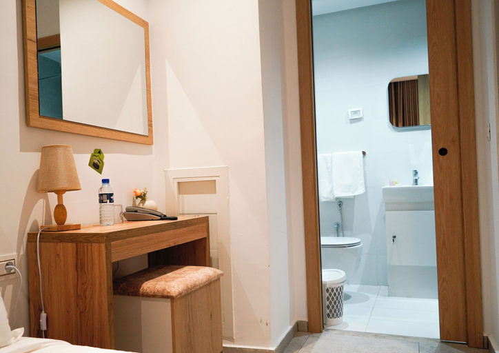 Bathroom 3, Hôtel Suisse, Sidi El Béchir
