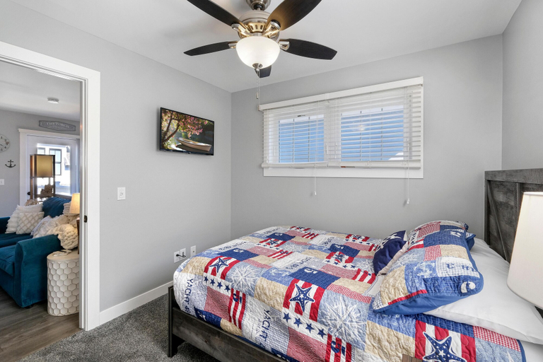 Bedroom 3, Nautical Nest, La Salle