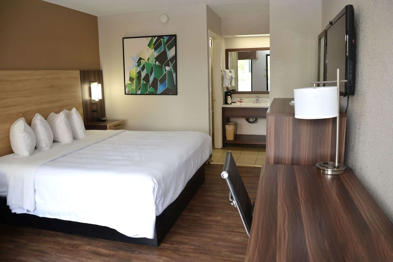 Bedroom 3, Baymont by Wyndham Santee, Orangeburg