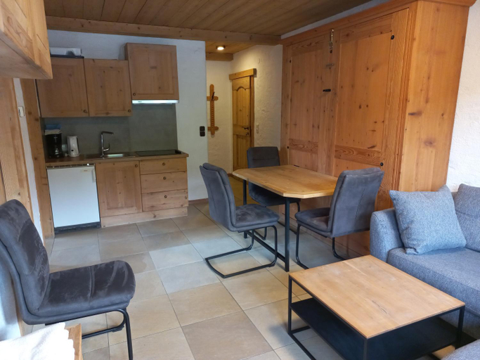 Dining Room 1