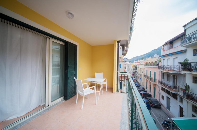 Balcony/terrace 4, MIlly House, Messina