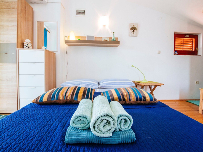 Bedroom 3, Apartment in Posedarje by the Beach, Posedarje