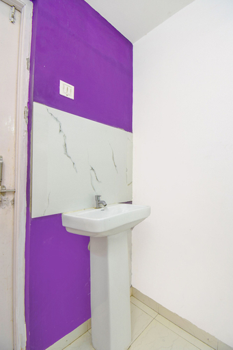 Bathroom 4, Via The Star Heaven, Pune