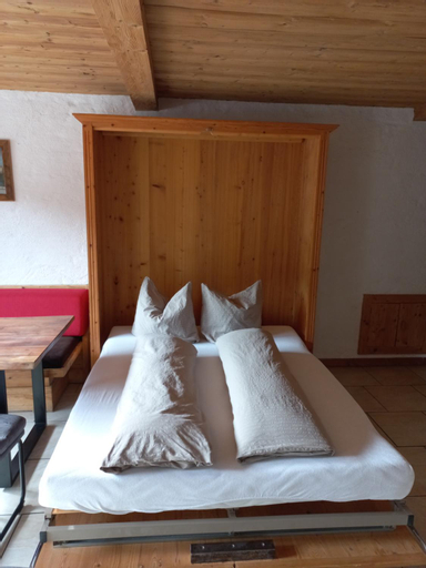 Bedroom 2, Scheffauerhof, Kufstein