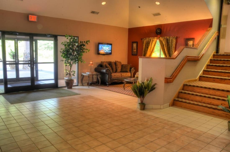 Public Area 2, Smoky Mountain Inn & Suites, Swain