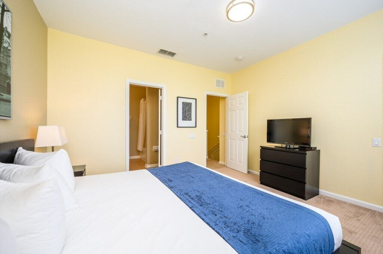 Bedroom 4, New Modern Townhome, Near The Parks - 4030, Orange