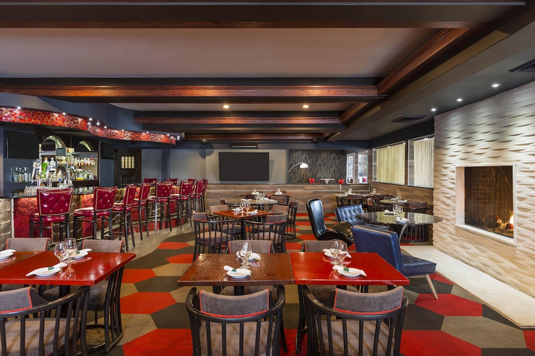 Food & Drinks 3, Four Points By Sheraton Chicago O Apos Hare Airport, Cook