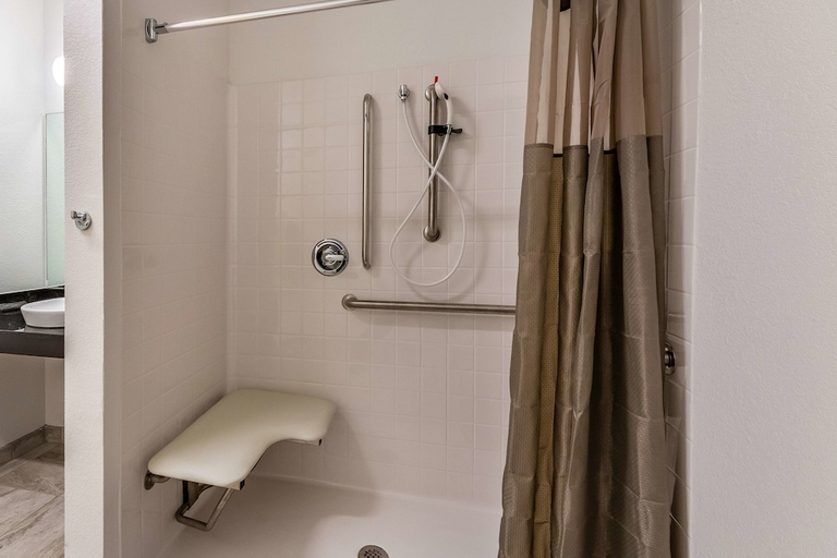 Bathroom 3, Studio 6 San Marcos, TX, Hays