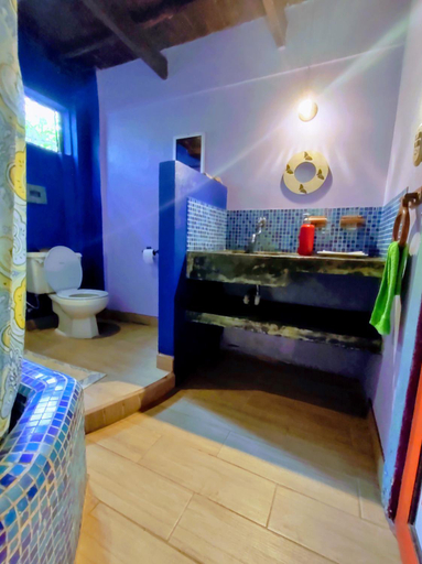 Bathroom 4, Casajungla Hostel, Garabito