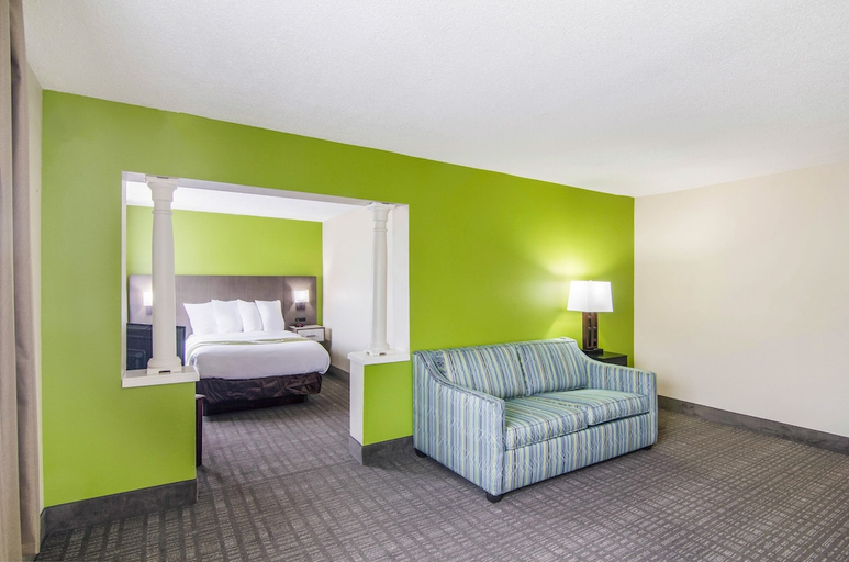 Bedroom 3, Quality Inn near University of Mobile, Mobile