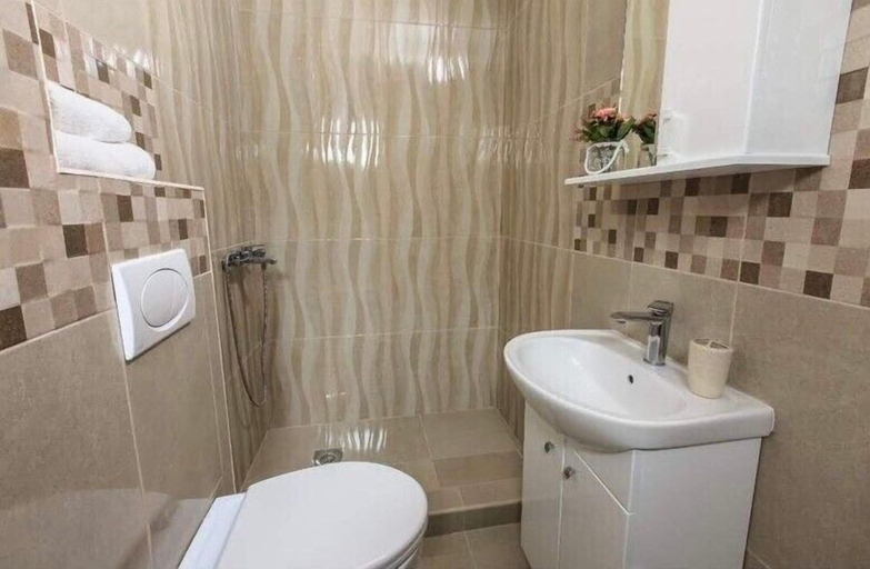 Bathroom 3, MarBok Apartments with SeaView