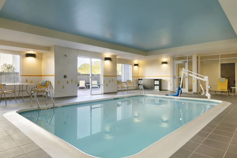 Sport & Beauty, FAIRFIELD INN SUITES SMITHFIELD, Johnston