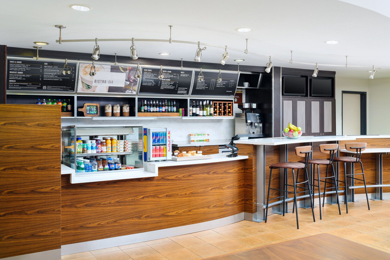 Food & Drinks 5, Courtyard by Marriott Kingston, Ulster
