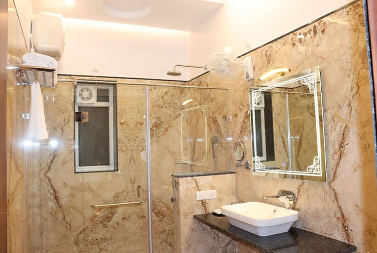 Bathroom, Vijay Tara Chhatarpur, Palamu