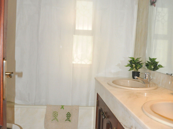 Bathroom 4, Villa near Marina with Private Pool, Loulé