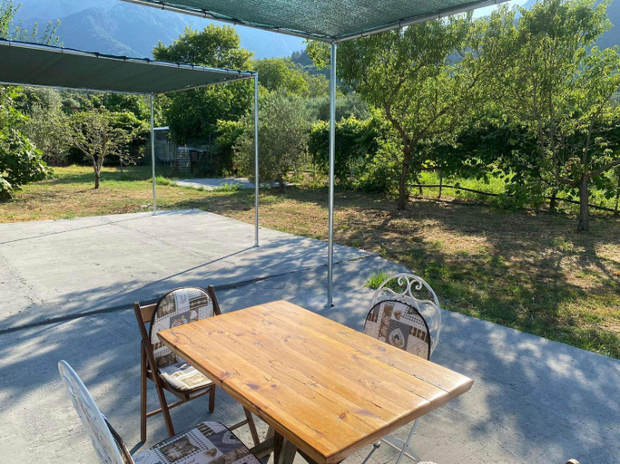 Others 5, STUDIOS TASOS BI, East Macedonia and Thrace