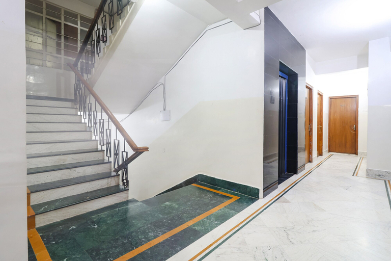 Others 5, FabHotel Nand, Patna