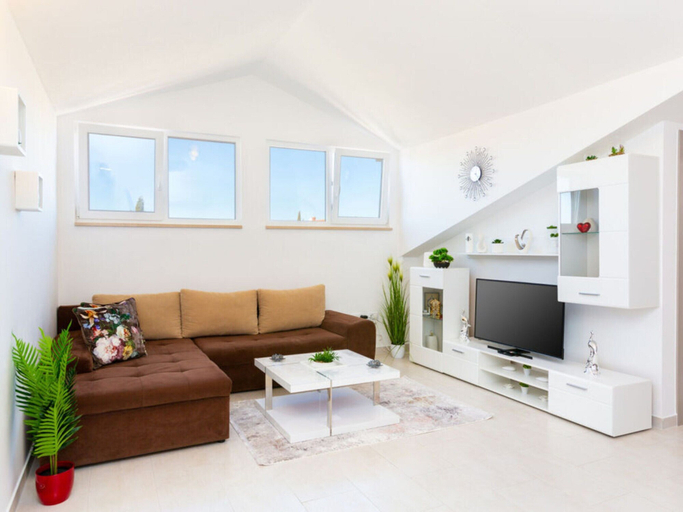 Living area 4, La Riva 1 Comfortable Holiday Residence, Medulin