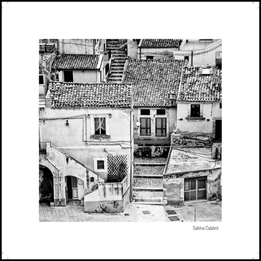 Others 3, Le Signorine, Ragusa