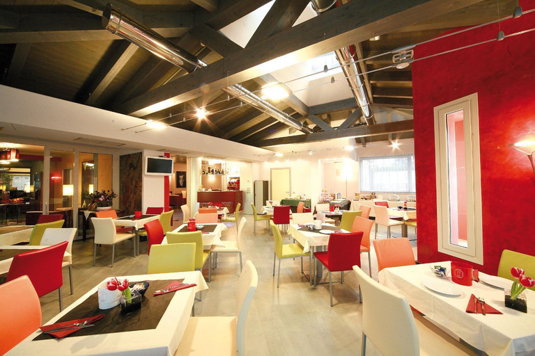 Food & Drinks 4, Albergo Zoello Je Suis, Modena