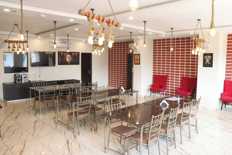 Food & Drinks 5, Le Blue Moon Near Hyatt Regency, Jaipur