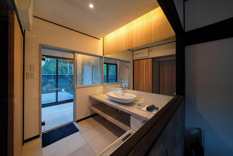 Bathroom 2, Ishigaki Villa, Ukiha