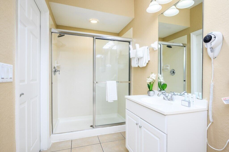 Bathroom 5, Beautiful Townhome, Vista Cay Resort Direct - 4010, Orange