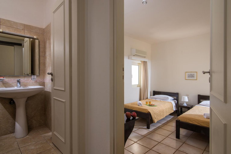 Bathroom 5, Ourania Apartments, Crete