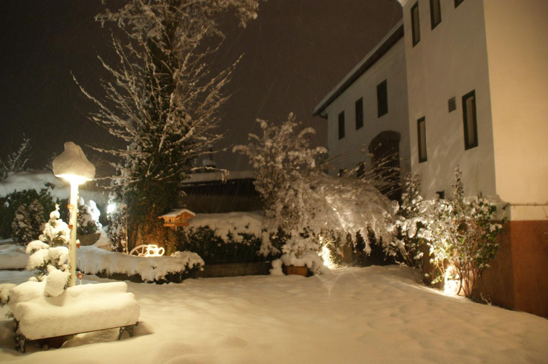 Others 5, Gasthof Sonne, Imst