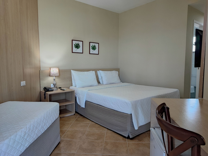 Bedroom 3, Hotel Coral Beach, Tamandaré