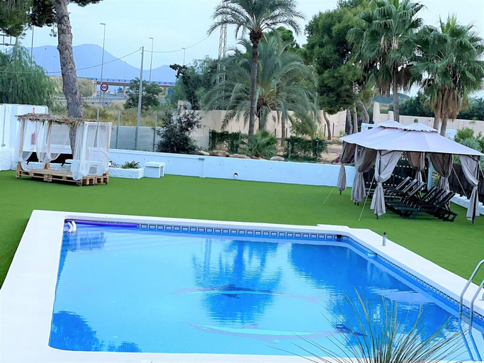 Pool 4, Belvilla by OYO Alojamiento El Bombo I, Murcia