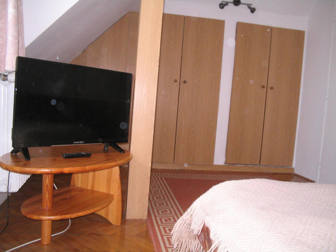 Others 3, Burg Eger, Eger