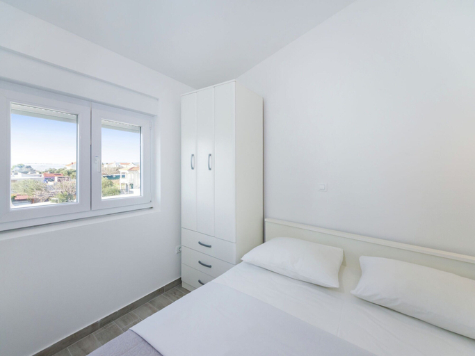 Bedroom 3, Comfy Apartment in Sveti Petar na Moru With Garden, Sveti Filip i Jakov