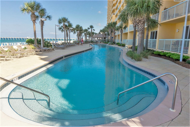 Sport & Beauty 2, Calypso Resort by Panhandle Getaways, Bay