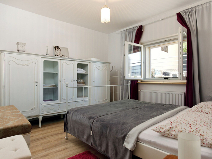 Bedroom 3, Holiday Home in Drnis With Pool & Etnoland, Drniš