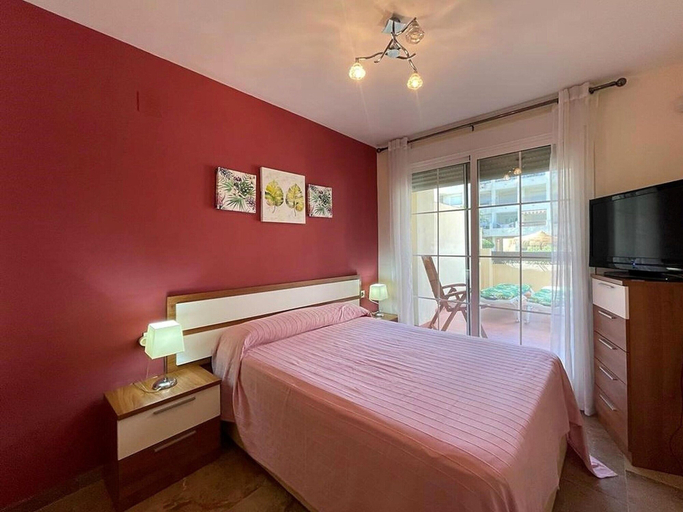 Bedroom 2, Beachside Apartment in Roquetas de Mar, Almería